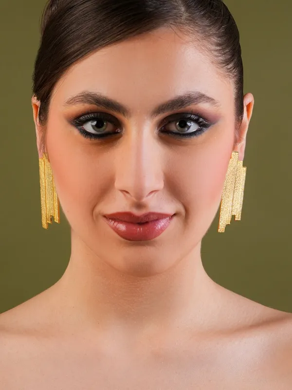 Gilded_Tower_Textured_Earrings