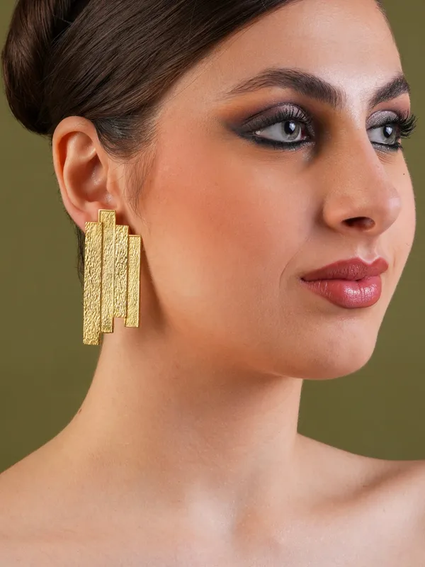 Gilded_Tower_Textured_Earrings