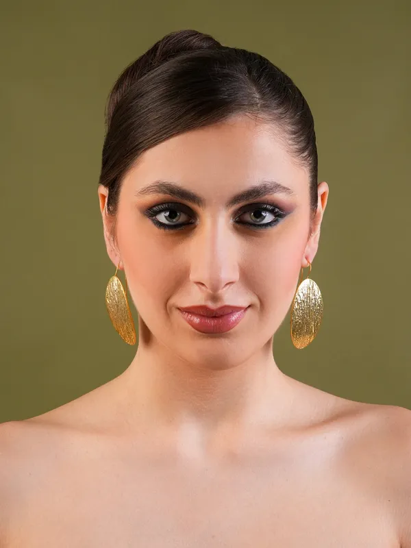 Golden_Bark_Oval_Earrings