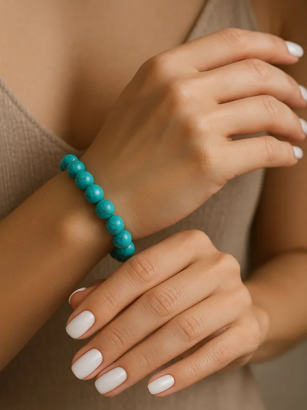 Elegant_Natural_Turquoise_Beaded_Bracelet_with_Premium_Finish
