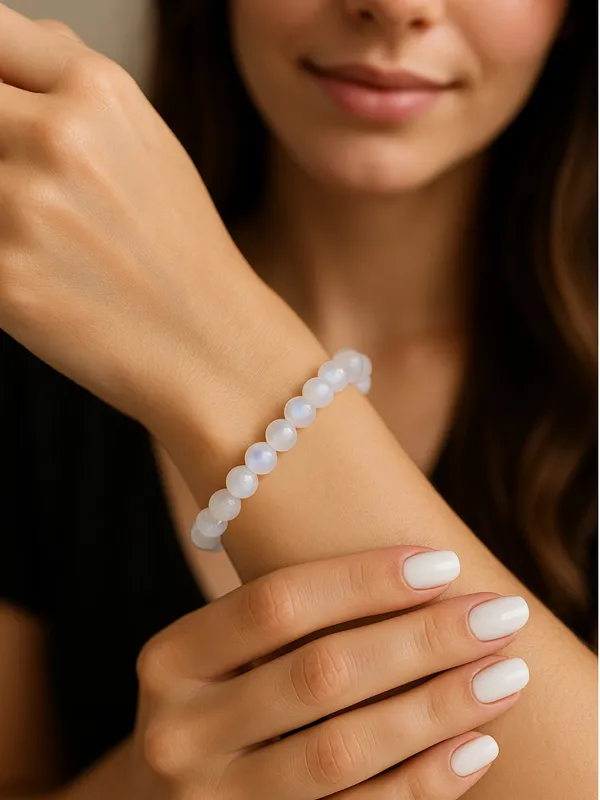 Lunar_Glow_Natural_Moonstone_Beaded_Bracelet