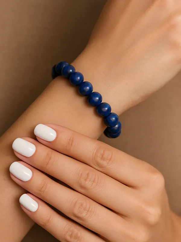 Elegant_Natural_Lapis_Lazuli_Gemstone_Bracelet_with_Deep_Blue_Crystal_Beads