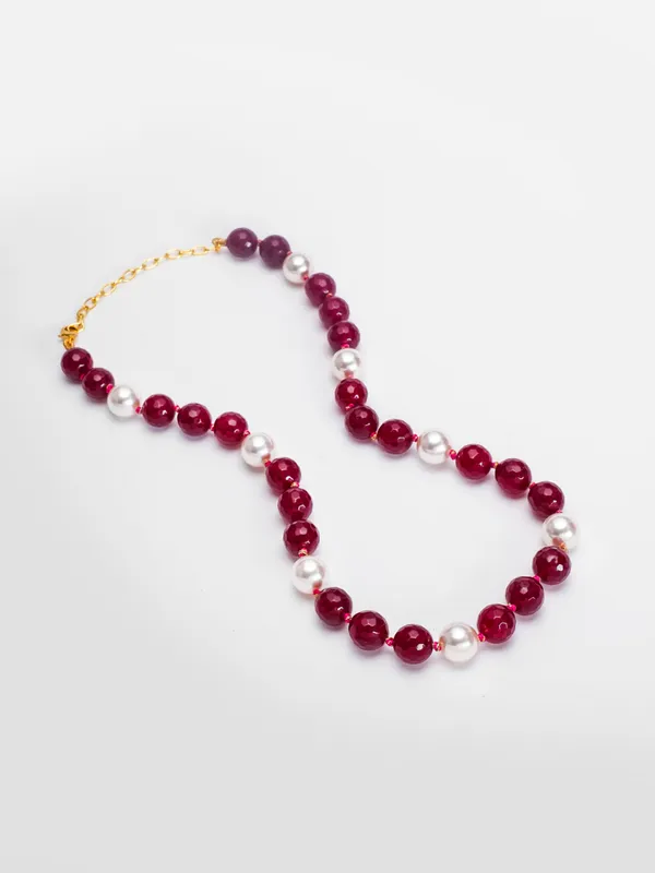 Basraa_Ruby_Red_Agate_Royale_Pearl_Necklace