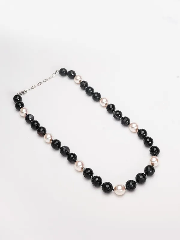 Basraa_Onyx_Noir_Pearl_Necklace