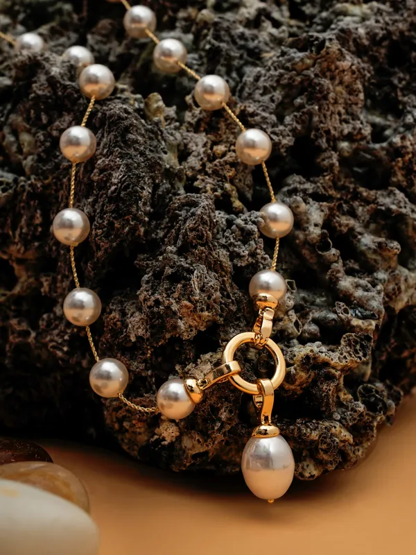 Basraa_Classic_Pearl_Drop_Necklace_Set