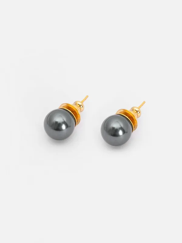 Basraa_Golden_Black_Pearl_Stud_Earrings