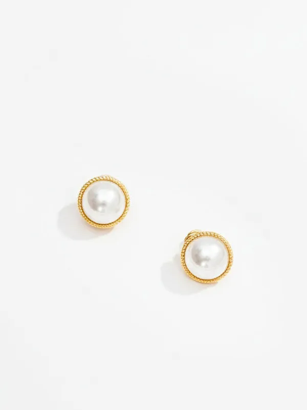 Basraa_White_Pearl_Stud_Earrings_With_Golden_Rope_Frame