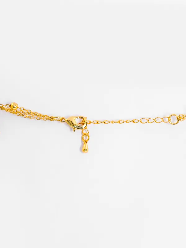 Basraa_Layered_Pearl_Heart_Pendant_Necklace_In_18K_Gold_Finish