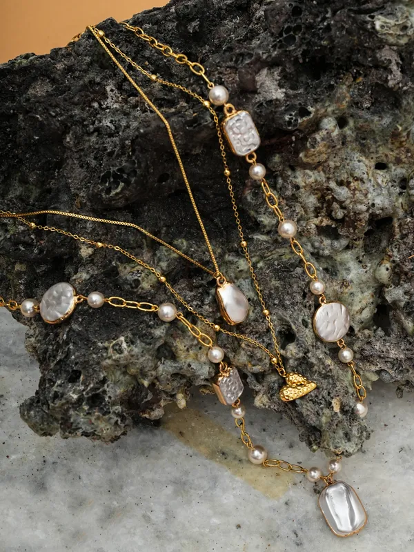 Basraa_Baroque_Pearl_Gold_Heart_Layered_Necklace_Luxe_Statement_Set