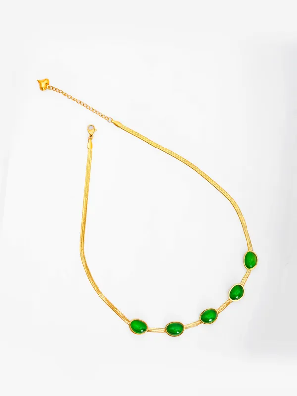 Basraa_Emerald_Glow_Necklace_18K_Gold_Plated_Choker