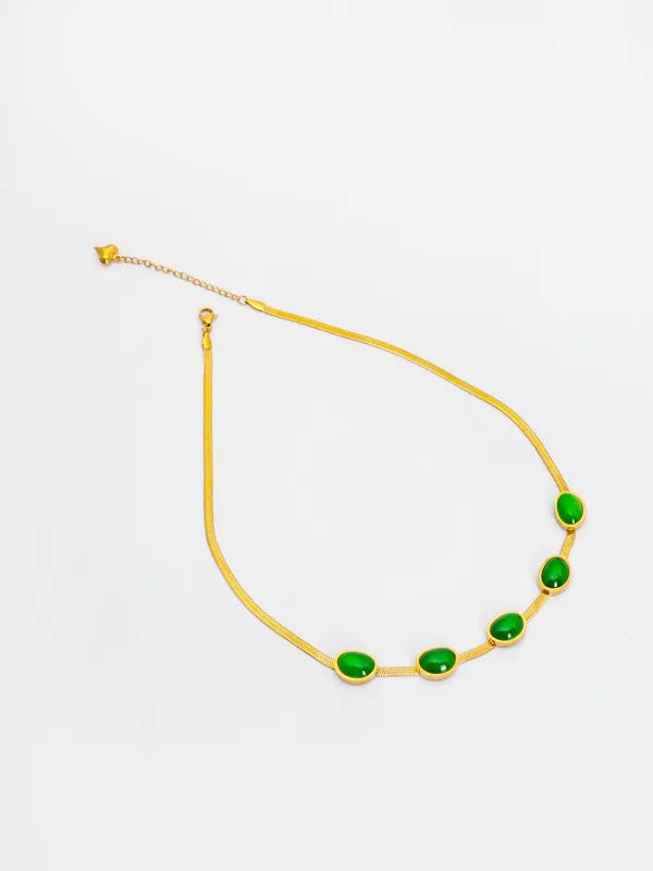 Basraa_Emerald_Glow_Necklace_18K_Gold_Plated_Choker