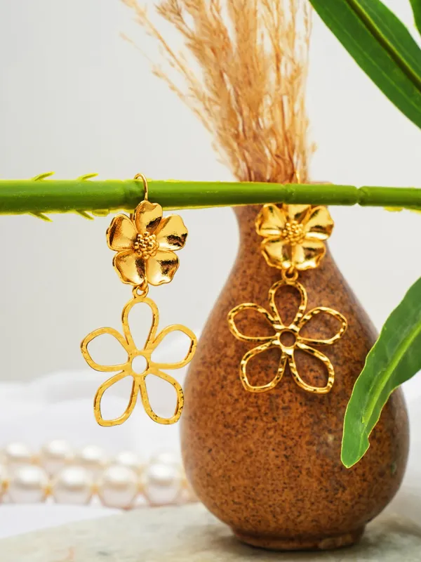 Golden_Bloom_Floral_Drop_Earrings_18K_Gold_Plated_Statement_Jewelry