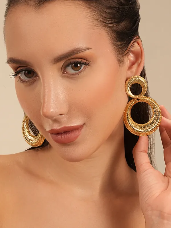 Dual_Circle_Textured_Gold_Plated_Statement_Earrings_Basraa_Luxe_Edition