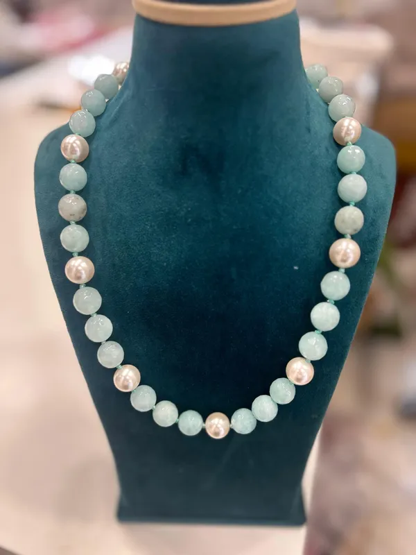Aqua_Blue_Agate_and_Pearl_Necklace_