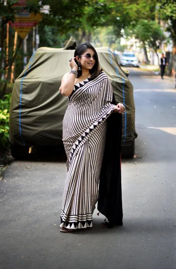 New_Aajrkh_Black_Line_Silk_Modal_Saree_With_Blouse_Pic