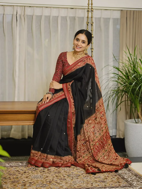 BLACK_:BIHAR_MULCOTTON_SAREE