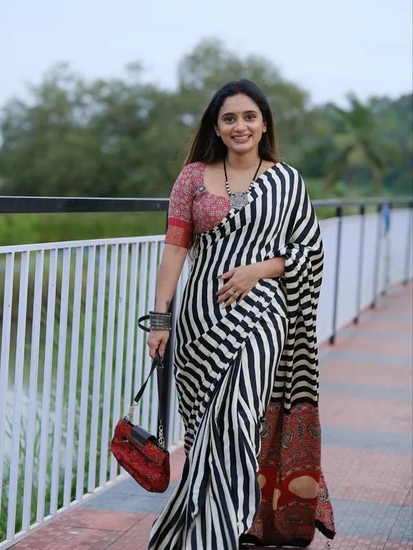 Pure_Semi_Modal_Ajrakh_Lineing_Silk_Saree