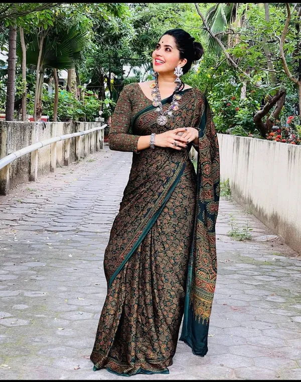 Attractive_Dark_Green_Ajrakh_Printed_Modal_Silk_Saree_With_Blouse_Piece