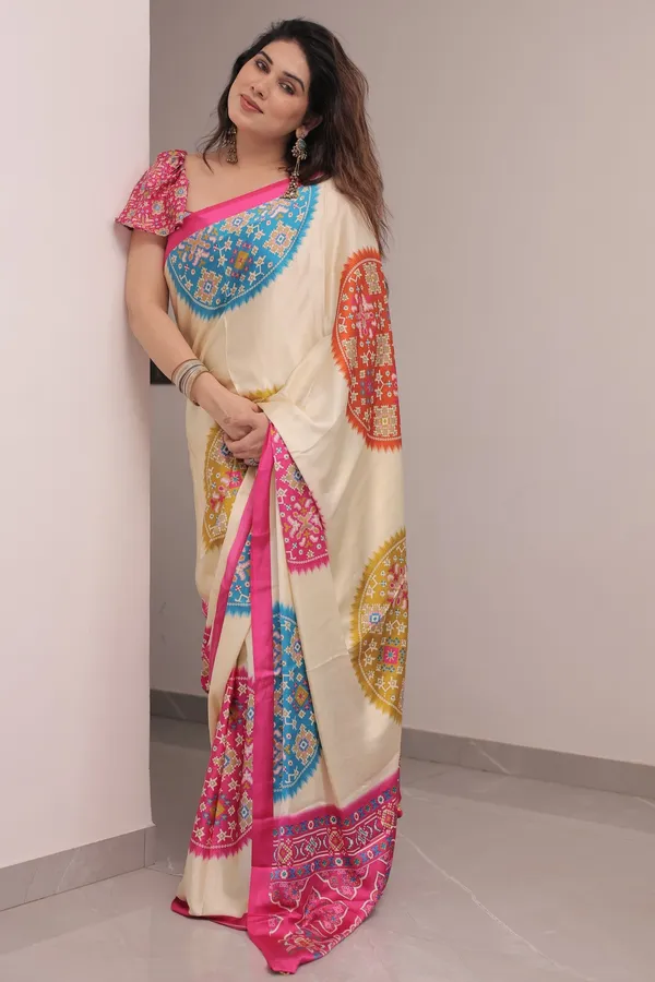 Pure_Semi_Modal_pick_patola_silk_saree