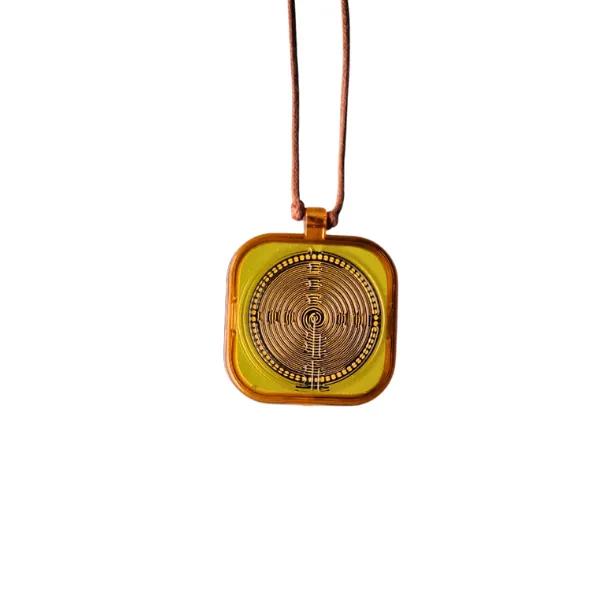 Healon_Locket