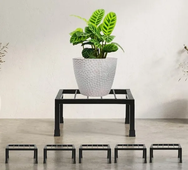 Black_Metal_Premium_Plant_Stand_For_Home_And_Living
