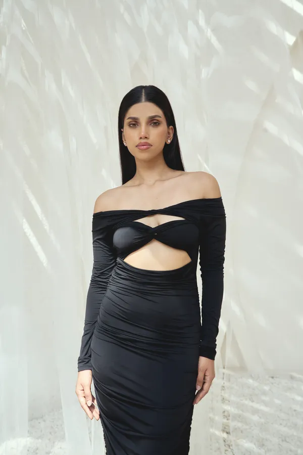 Show_Off_Skin_Maxi_Dress_-_Ink_Black