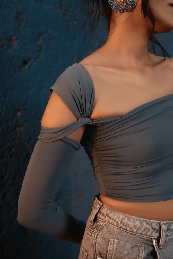 Knot_Tonight_Top_-_Granite_Grey
