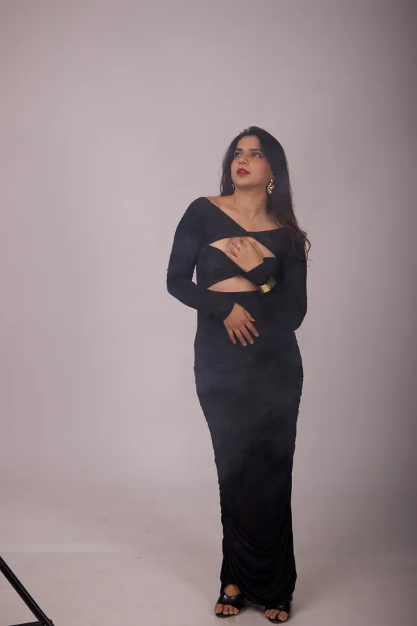 Show_Off_Skin_Maxi_Dress_-_Ink_Black