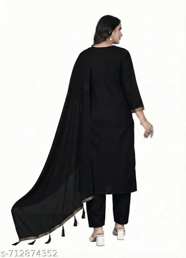 Black_Cotton_Premium_Kurta_Set_For_Women
