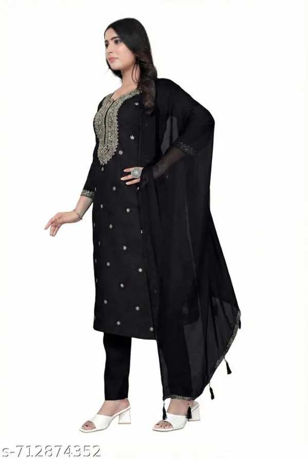 Black_Cotton_Premium_Kurta_Set_For_Women