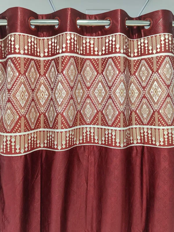 Polyester_Traditional_Geometric_Diamond_Print_Eyelet_Curtain