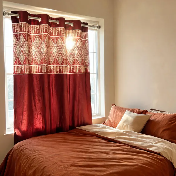 Polyester_Traditional_Geometric_Diamond_Print_Eyelet_Curtain