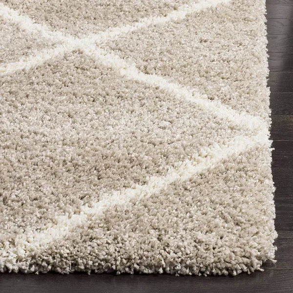 Modern_Micro_Fiber_Rug_Carpet_For_Hall_Bedroom_Kichen_Kids_Room_Baby_Room_Etc_Color_Beige_N_Ivory