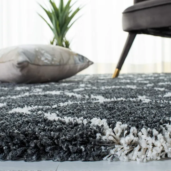 Modern_Micro_Fiber_Rug_Carpet_For_Hall_Bedroom_Kichen_Kids_Room_Baby_Room_Etc_Color_Grey_And_Ivory