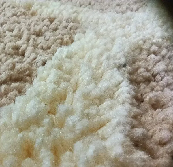 Arhamrug_3_D_Fluffy_Soft_Silky_Shaggy_Carpet_For_Hall_Room_Bedroom_Kids_Room_Guest_Room_Etc_Beige_And_Ivory