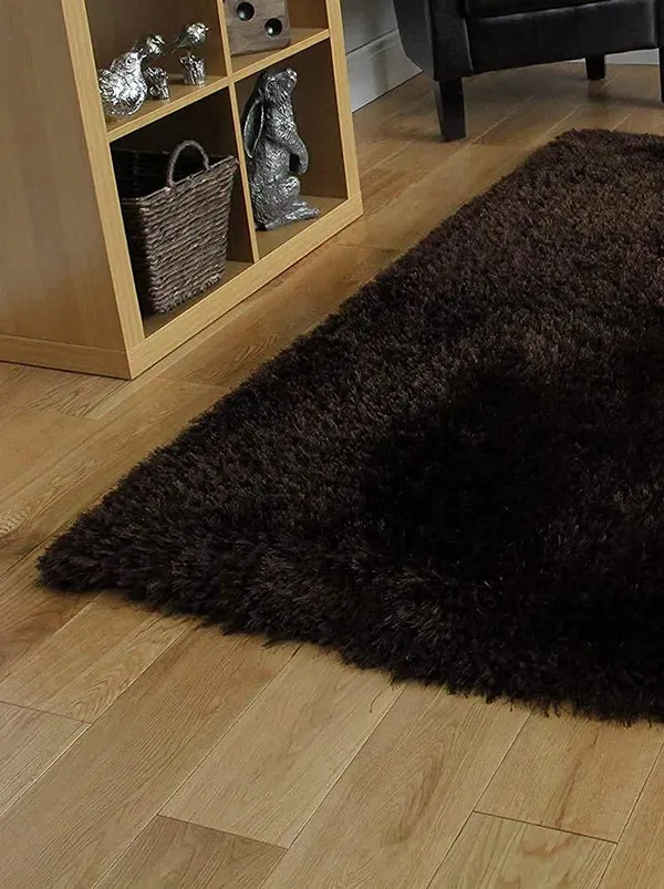 Premium_Velvet_Runner_Rug_For_Hallways_And_Entryways_Soft_Non_Slip_And_Stain_Resistant_Design_For_Contemporary_Living_Spaces_Coffee