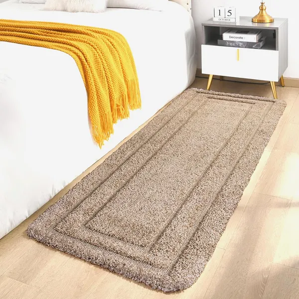 Modern_Polyester_Anti_Slip_Shaggy_Fluffy_Rugs_And_Carpet_For_Bedroom_Hall_Kids_Room_Guest_Room_Etc_Color_Beige_Design