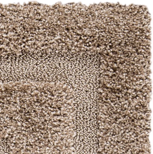 Modern_Polyester_Anti_Slip_Shaggy_Fluffy_Rugs_And_Carpet_For_Bedroom_Hall_Kids_Room_Guest_Room_Etc_Color_Beige_Design