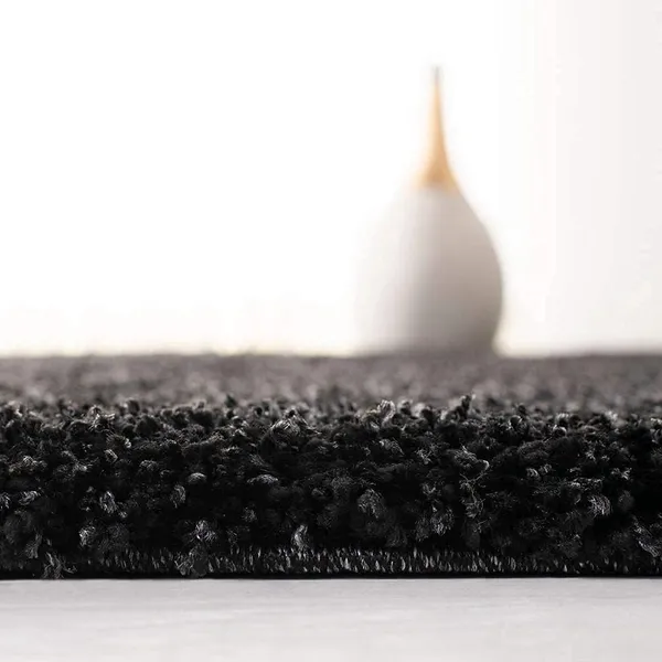 Luxury_Shaggy_Carpet_With_Non_Slip_Backing_Perfect_For_Living_Room_Bedroom_Etc_Crl_Black