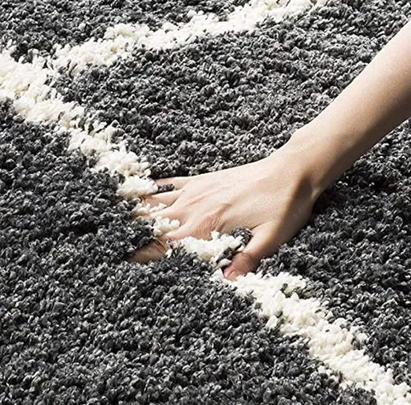 Luxury_Shaggy_Carpet_With_Non_Slip_Backing_Perfect_For_Living_Room_Bedroom_Etc_Crl_Grey