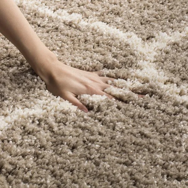 Modern_Shaggy_Round_Rug_Ultra_Soft_Plush_Circle_Carpet_For_Living_Room_Bedroom_Nursery_Fuzzy_Fluffy_Area_Rug_With_Non_Slip_Base_Beige