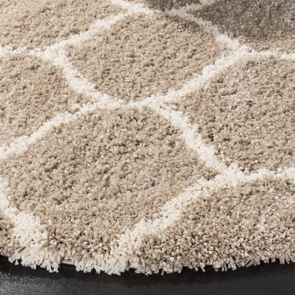 Modern_Shaggy_Round_Rug_Ultra_Soft_Plush_Circle_Carpet_For_Living_Room_Bedroom_Nursery_Fuzzy_Fluffy_Area_Rug_With_Non_Slip_Base_Beige