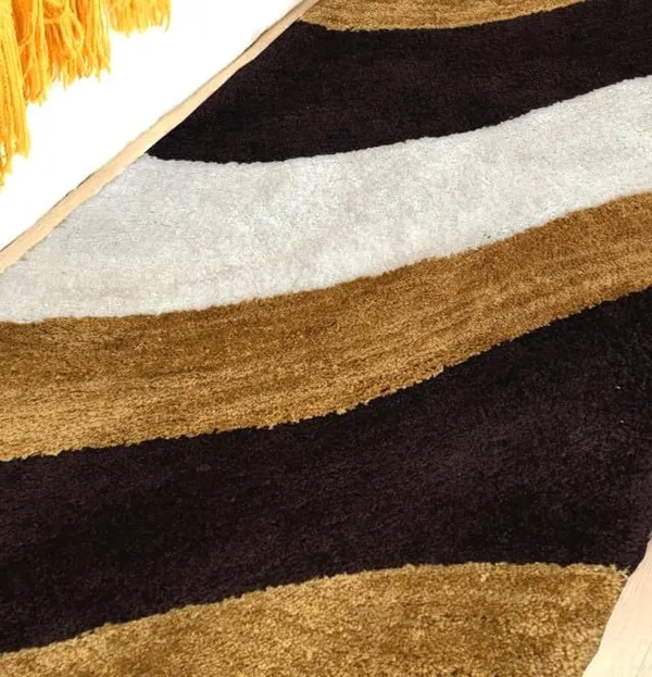 Ultra_Soft_Shaggy_Carpet_For_Living_Room_Bedroom_Premium_Fluffy_Area_Rug_Mulit_Line