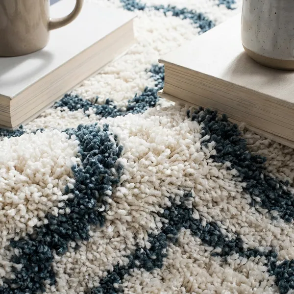 Premium_Velvet_Runner_Rug_For_Hallways_And_Entryways_Soft_Non_Slip_And_Stain_Resistant_Design_For_Contemporary_Living_Spaces_Ivory_Blue