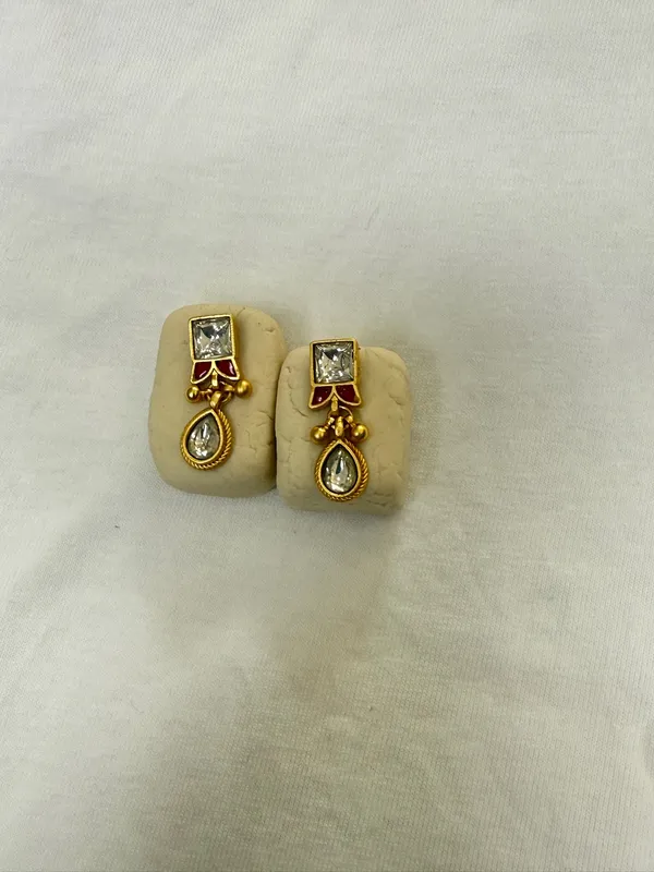 Antique_Gold_Multicolor_Stone_Pendant_Beaded_Necklace_Set_With_Jhumkas_For_Women