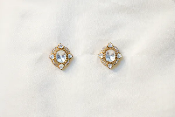 Gold-Toned_Copper_Alloy_White_Crystal_Diamond-Shape_Stud_Earrings_For_Women
