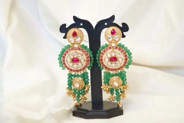Gold-Toned_Copper_Alloy_Kundan_Green_Beaded_Long_Drop_Earrings_For_Women