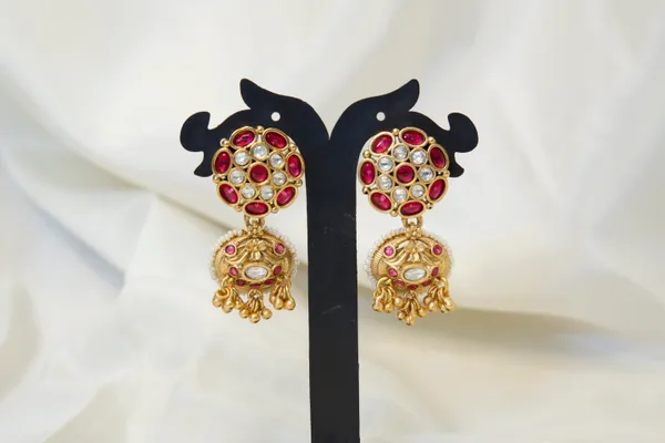 Multicolor_Gold_Toned_Ruby_Red_Kundan_Jhumka_Earrings_For_Women