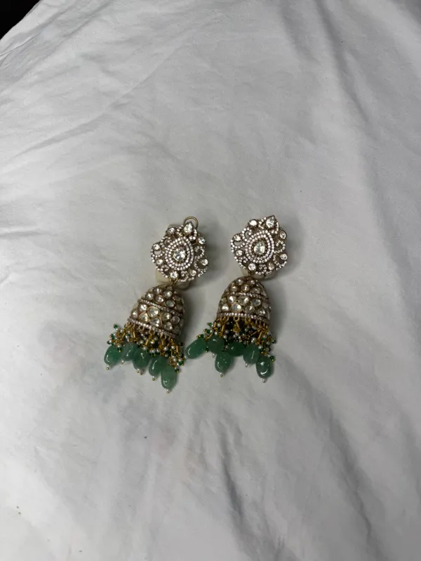 Multicolor_Alloy_Kundan_Green_Bead_Jhumka_Earrings_For_Women