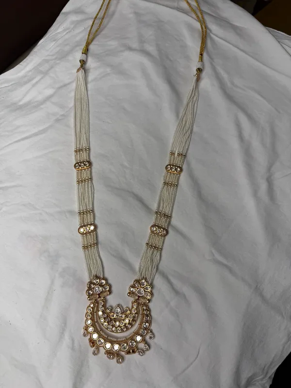Off-White_Gold-Toned_Alloy_Beaded_Long_Necklace_Set_For_Women